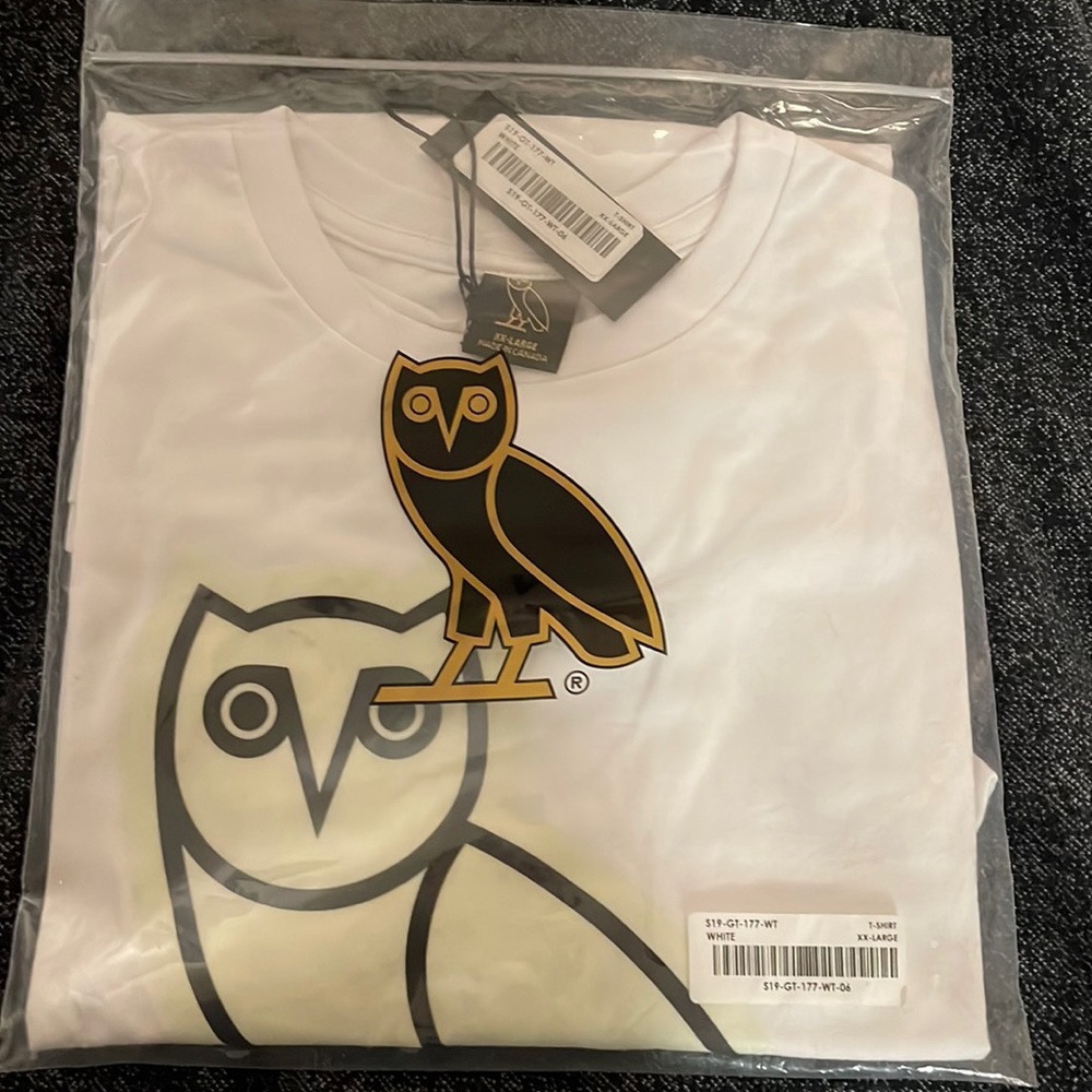 OvO glow in the dark logo t shirt